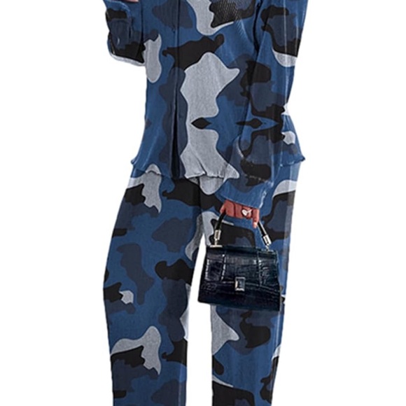 2 piece set - Picture 2 of 2